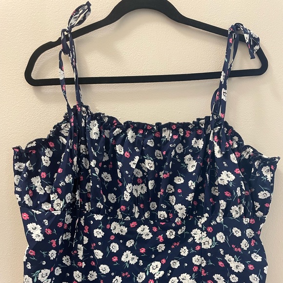 PLUS SIZE Floral Mini Summer Dress - Picture 3 of 4